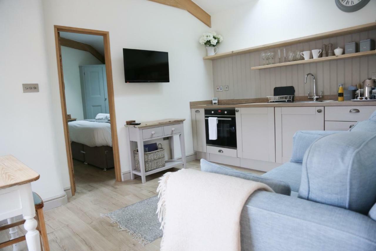 Barley - Cosy Stylish Apartment - Easy Access To Bath And Many Nearby Attractions Box  Buitenkant foto